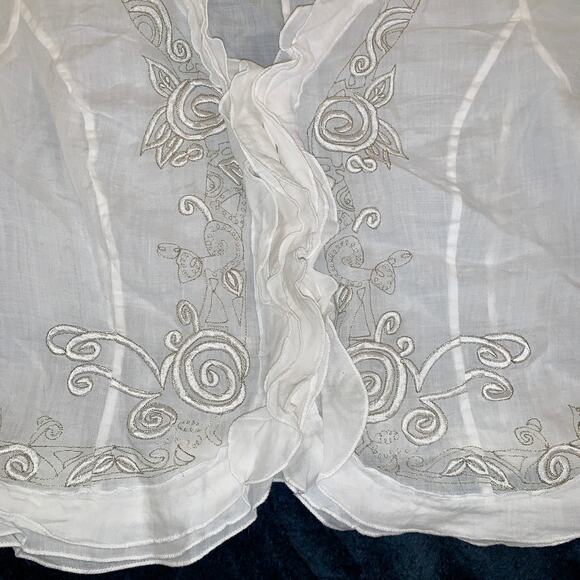 NEIMAN MARCUS EXCLUSIVE BUTTON FRONT V-NECK RUFFLED EMBROIDERED LINEN BLOUSE M - Picture 8 of 8